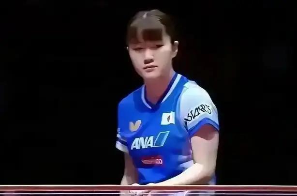 与此同时